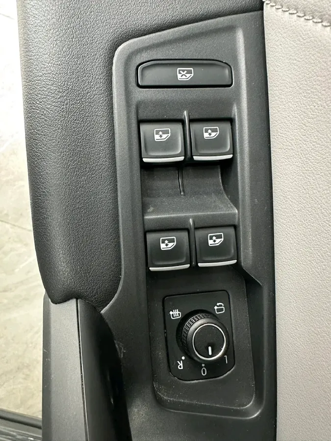 2023 Volkswagen Tayron 1.4T 150HP L4 7DCT,autocango,china used car exporter,china ev exporter,chinese used car exporter,chinese used ev exporter