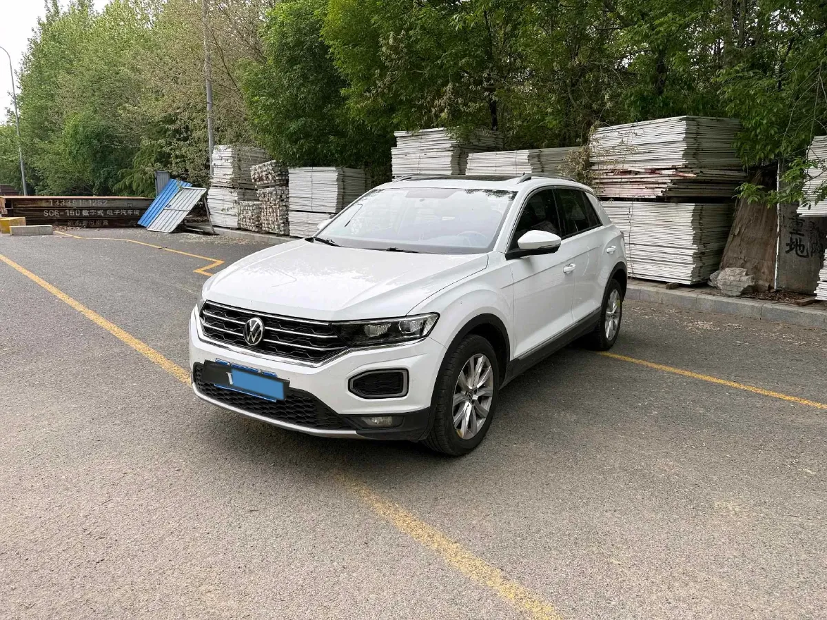 2022 Volkswagen T-Roc 1.4T 150HP L4 7DCT,autocango,china used car exporter,china ev exporter,chinese used car exporter,chinese used ev exporter