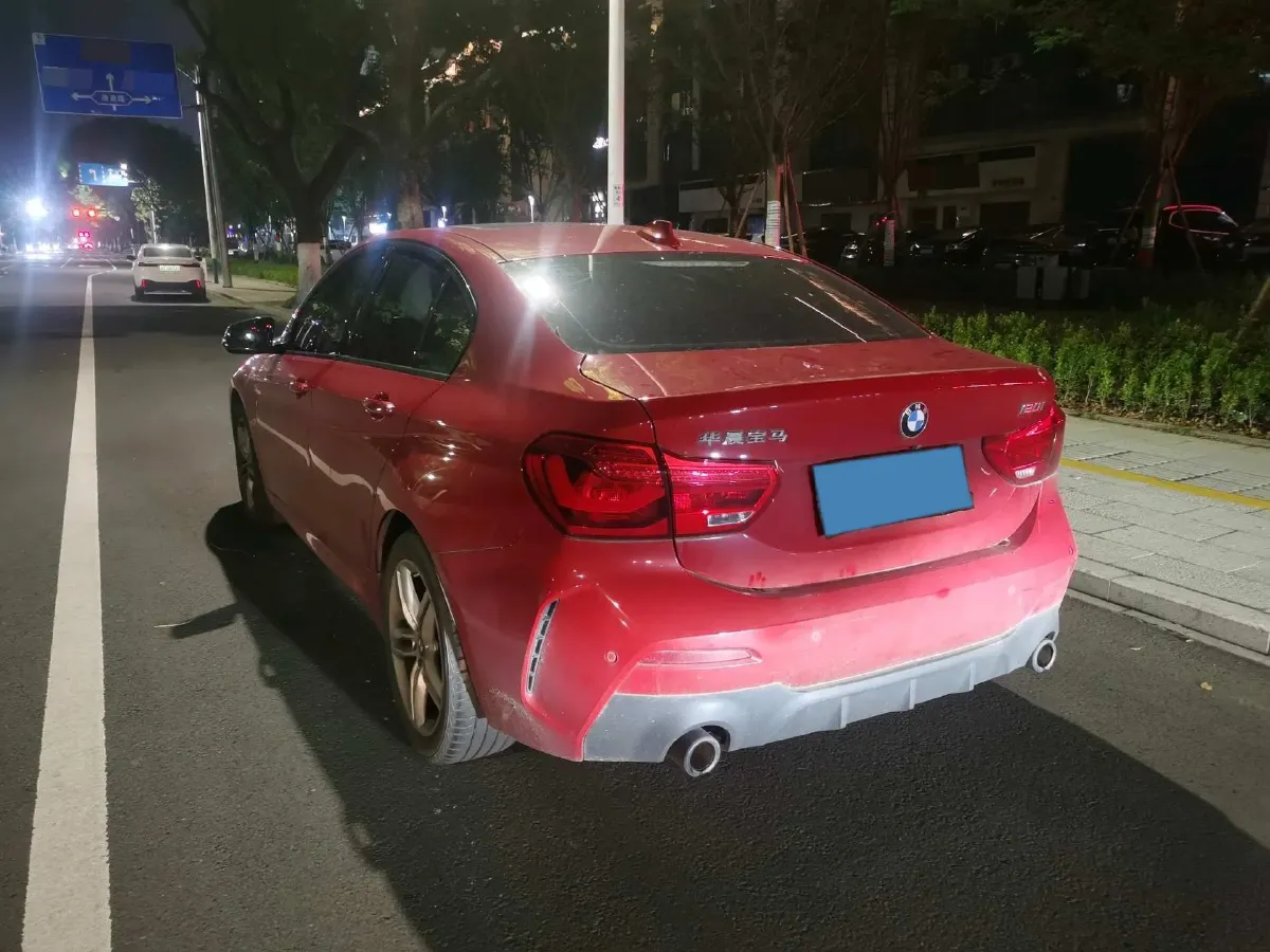 2022 BMW 1 Series 1.5T 140HP L3 7DCT,autocango,china used car exporter,china ev exporter,chinese used car exporter,chinese used ev exporter