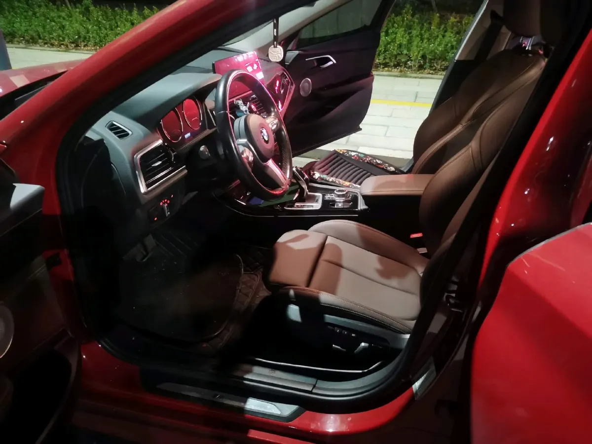 2022 BMW 1 Series 1.5T 140HP L3 7DCT,autocango,china used car exporter,china ev exporter,chinese used car exporter,chinese used ev exporter