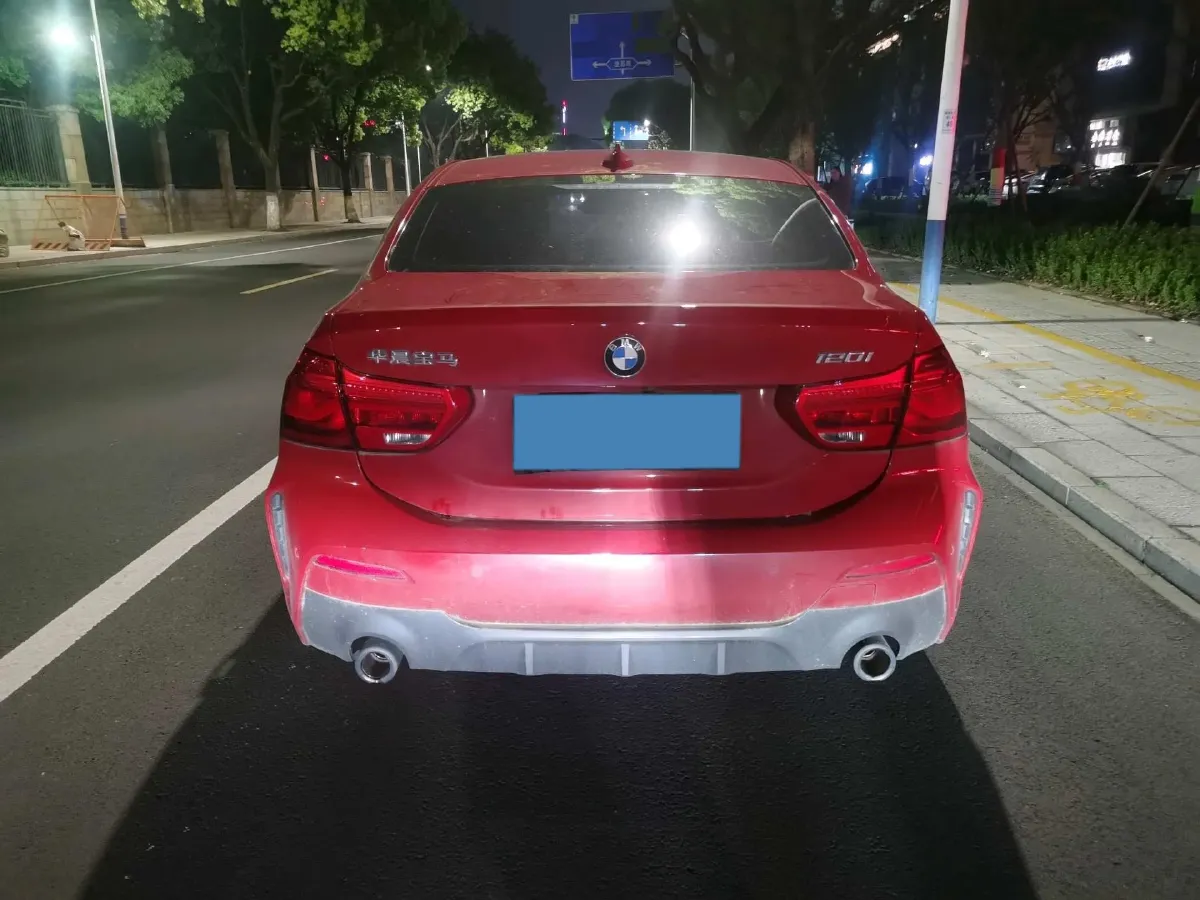 2022 BMW 1 Series 1.5T 140HP L3 7DCT,autocango,china used car exporter,china ev exporter,chinese used car exporter,chinese used ev exporter