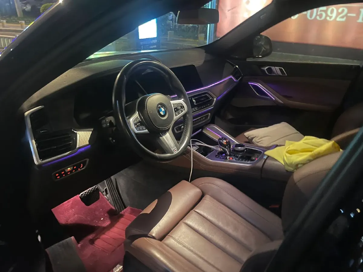 2021 BMW X6 3.0T 340HP L6 8AT,autocango,china used car exporter,china ev exporter,chinese used car exporter,chinese used ev exporter