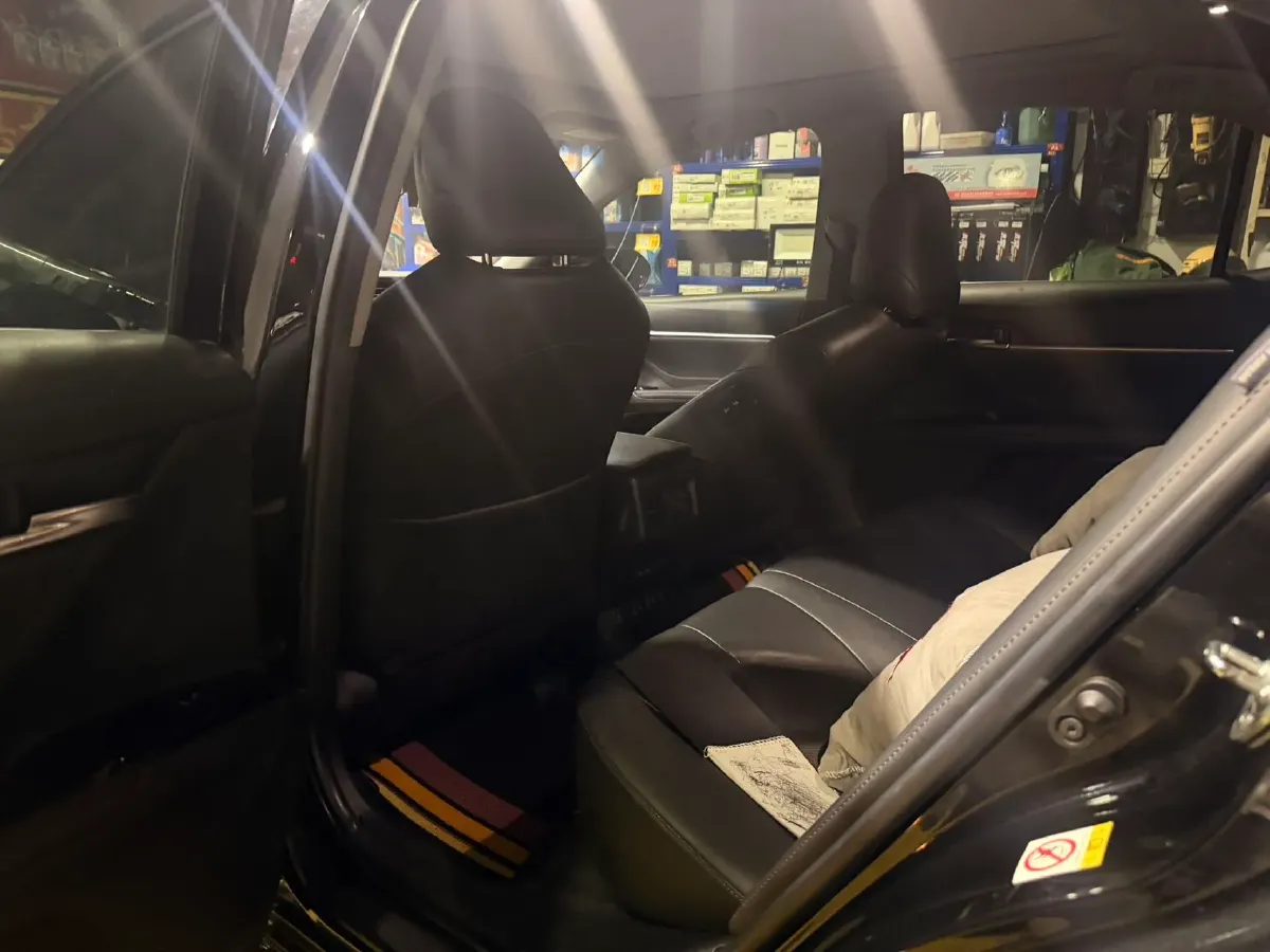 2018 Toyota Camry 2.5L 209HP L4 8AT,autocango,china used car exporter,china ev exporter,chinese used car exporter,chinese used ev exporter