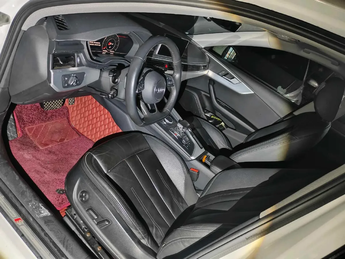 2019 Audi A4L 2.0T 190HP L4 7DCT,autocango,china used car exporter,china ev exporter,chinese used car exporter,chinese used ev exporter