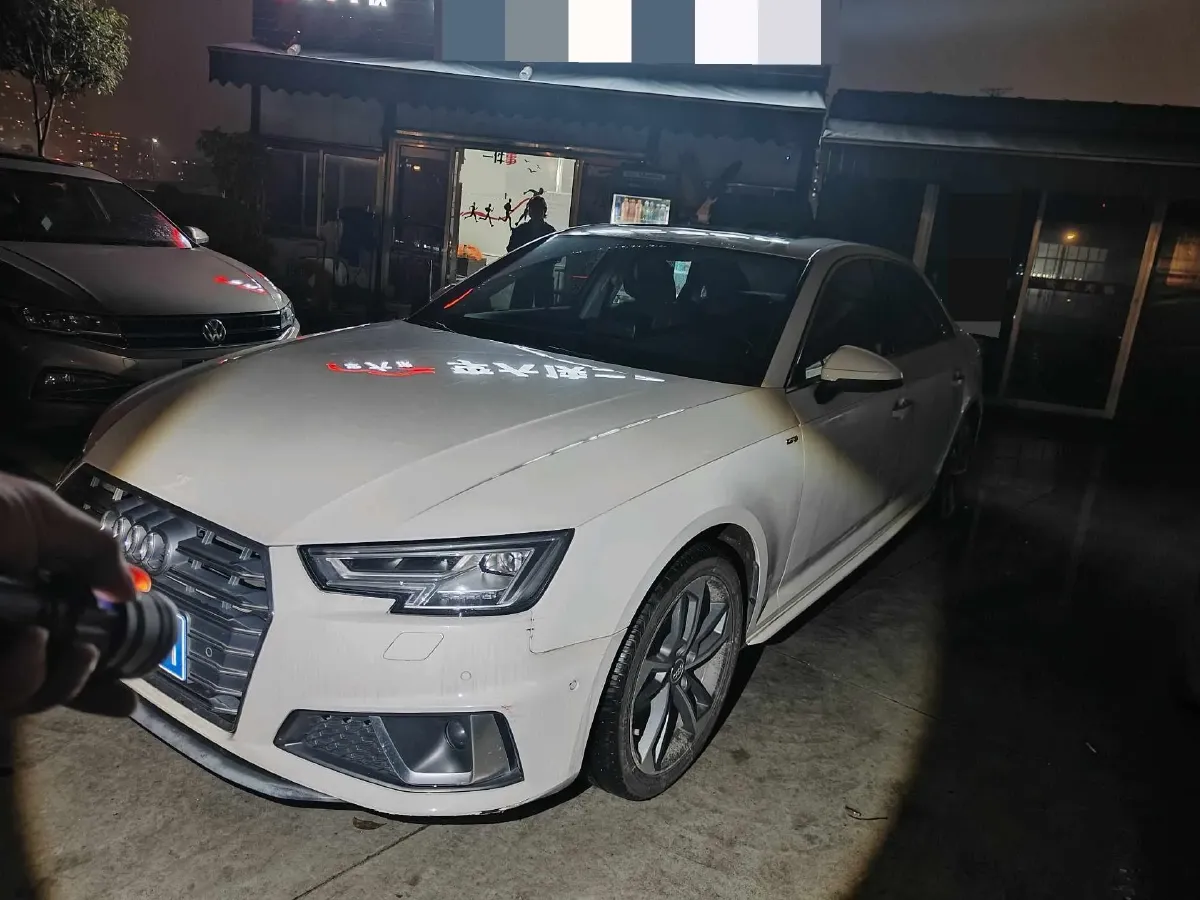 2019 Audi A4L 2.0T 190HP L4 7DCT,autocango,china used car exporter,china ev exporter,chinese used car exporter,chinese used ev exporter