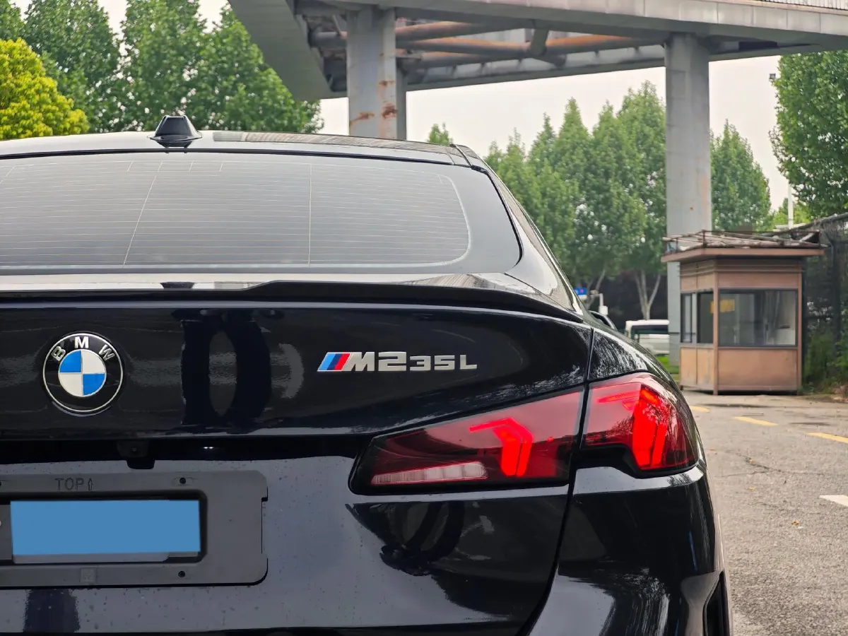 2025 BMW 2.0T 300HP L4 7DCT,autocango,china used car exporter,china ev exporter,chinese used car exporter,chinese used ev exporter