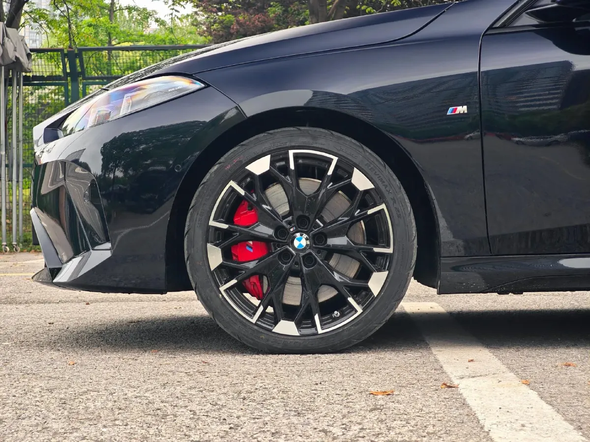 2025 BMW 2.0T 300HP L4 7DCT,autocango,china used car exporter,china ev exporter,chinese used car exporter,chinese used ev exporter