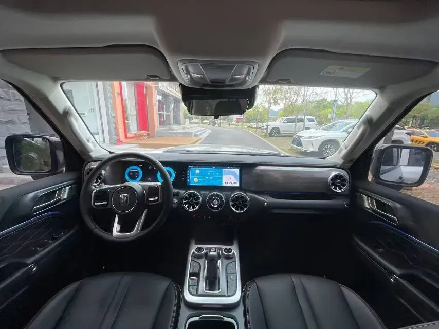 2024 Tank 300 2.0T 227HP L4 8AT,autocango,china used car exporter,china ev exporter,chinese used car exporter,chinese used ev exporter