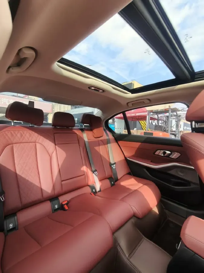 2024 BMW 3 Series 2.0T 156HP L4 8AT,autocango,china used car exporter,china ev exporter,chinese used car exporter,chinese used ev exporter