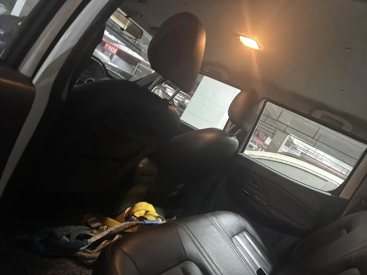 2021 Dongfeng RuiQi 2.4L 158HP L4 5MT,autocango,china used car exporter,china ev exporter,chinese used car exporter,chinese used ev exporter