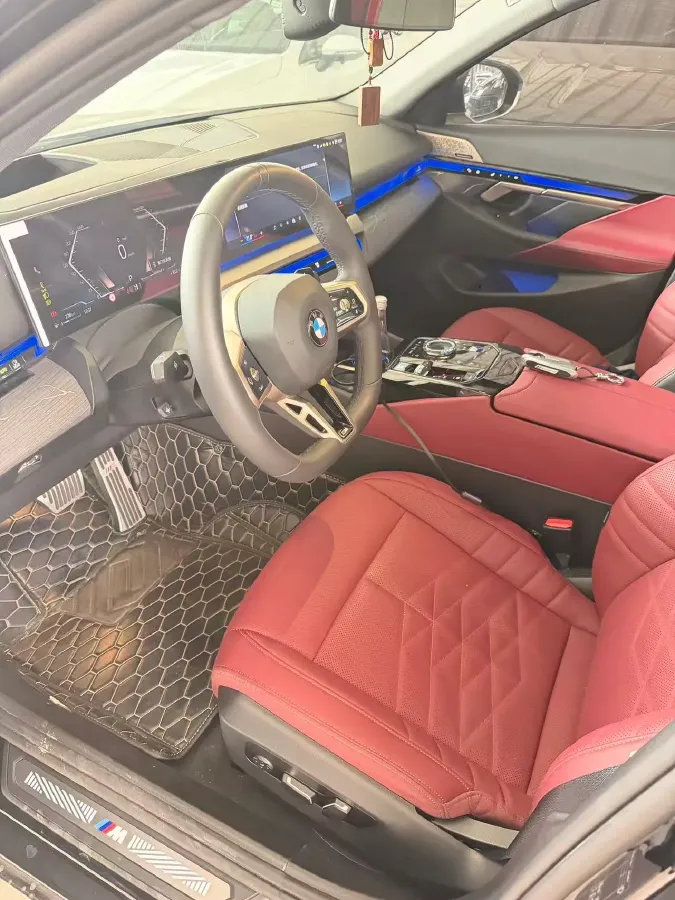 2024 BMW 5 Series 2.0T 258HP L4 8AT,autocango,china used car exporter,china ev exporter,chinese used car exporter,chinese used ev exporter