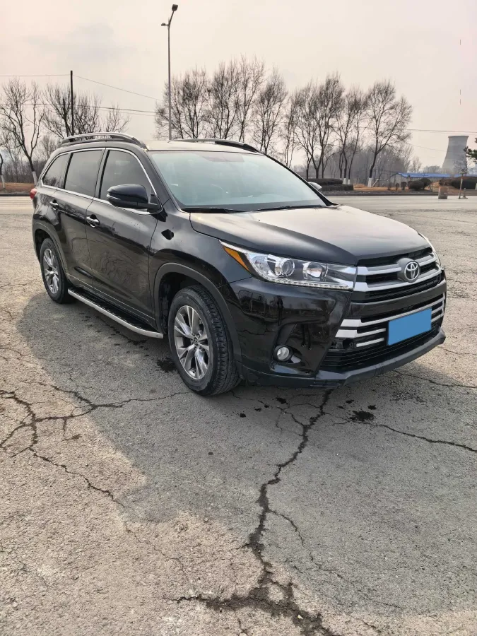 2021 Toyota Highlander 2.0T 220HP L4 6AT,autocango,china used car exporter,china ev exporter,chinese used car exporter,chinese used ev exporter