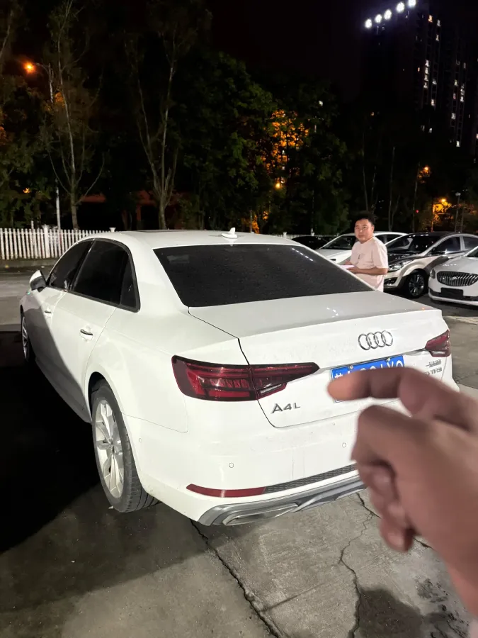 2019 Audi A4L 2.0T 190HP L4 7DCT,autocango,china used car exporter,china ev exporter,chinese used car exporter,chinese used ev exporter