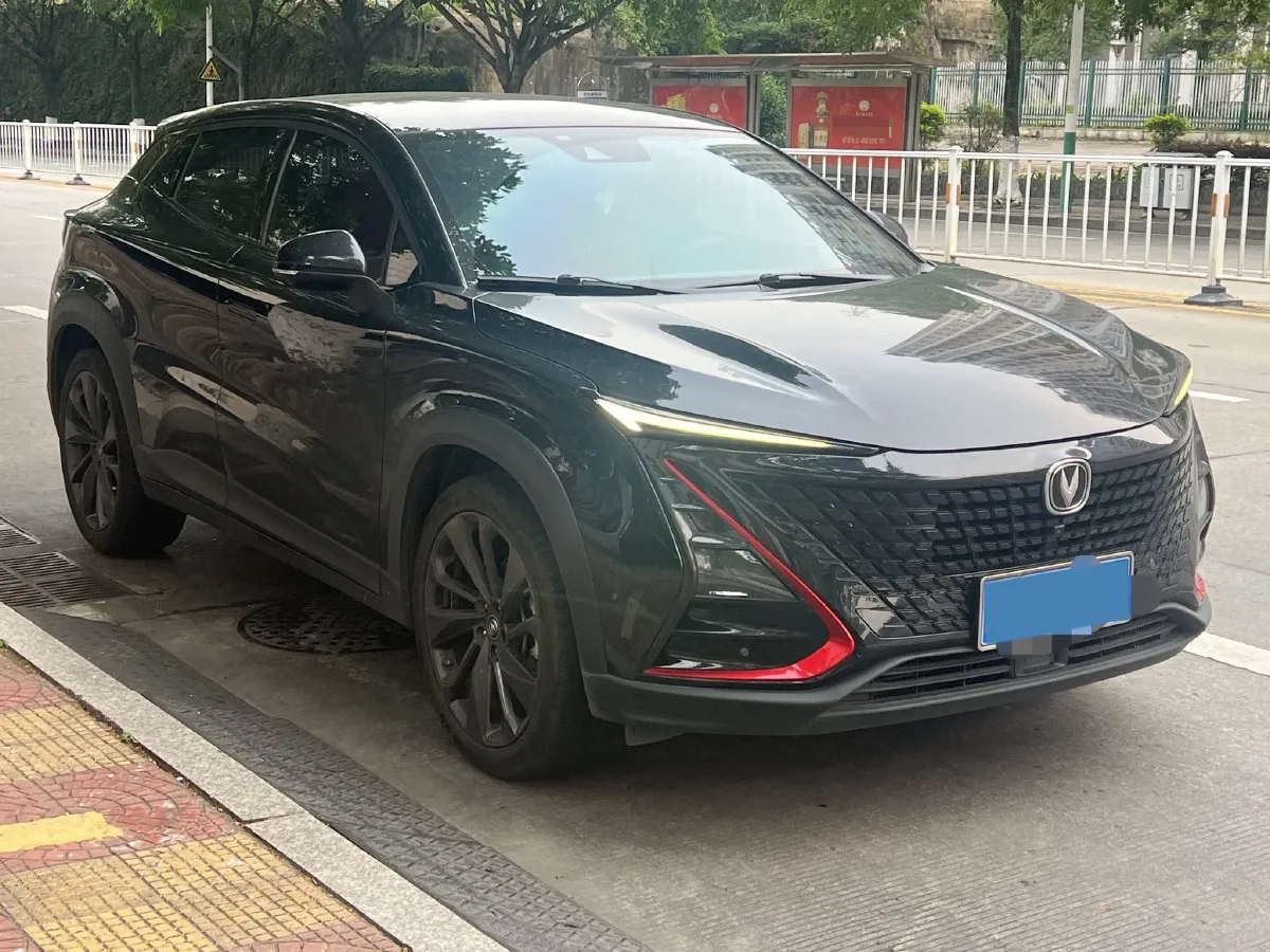 2021 ChangAn UNI-T 1.5T 180HP L4 7DCT,autocango,china used car exporter,china ev exporter,chinese used car exporter,chinese used ev exporter