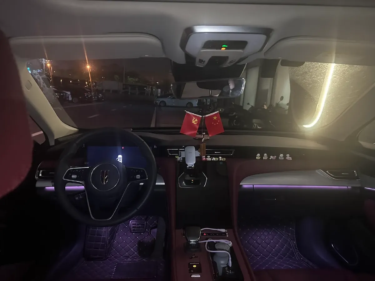 2025 HongQi H5 1.5T 169HP L4 1DHT Hybrid,autocango,china used car exporter,china ev exporter,chinese used car exporter,chinese used ev exporter