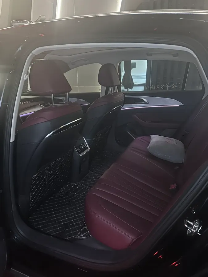 2025 HongQi H5 1.5T 169HP L4 1DHT Hybrid,autocango,china used car exporter,china ev exporter,chinese used car exporter,chinese used ev exporter