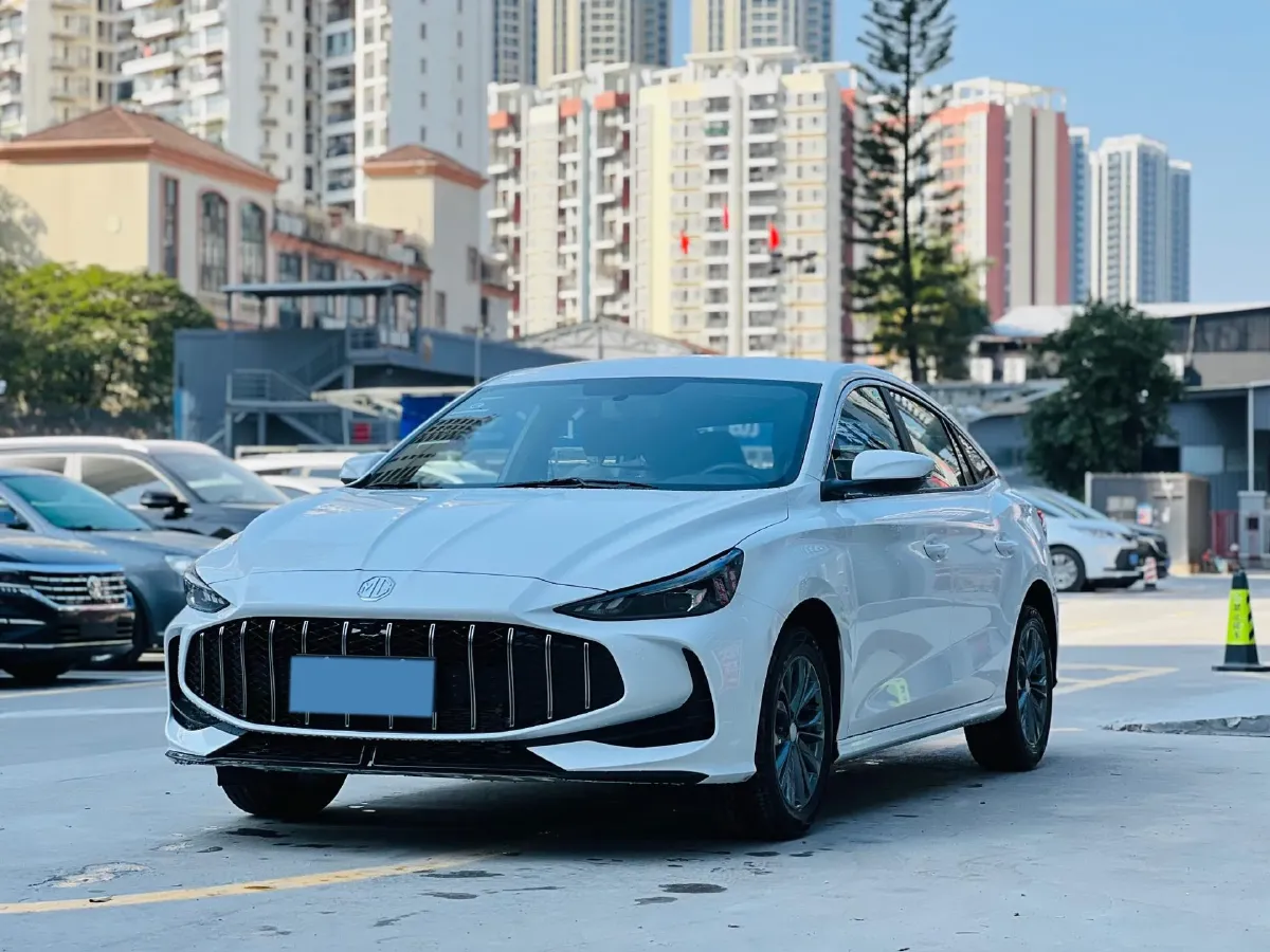 2023 MG 5 1.5L 129HP L4 5MT,autocango,china used car exporter,china ev exporter,chinese used car exporter,chinese used ev exporter