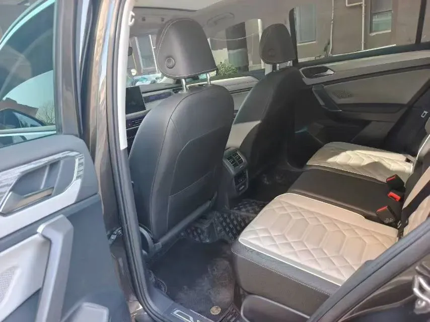 2024 Volkswagen Tayron 2.0T 220HP L4 7DCT,autocango,china used car exporter,china ev exporter,chinese used car exporter,chinese used ev exporter