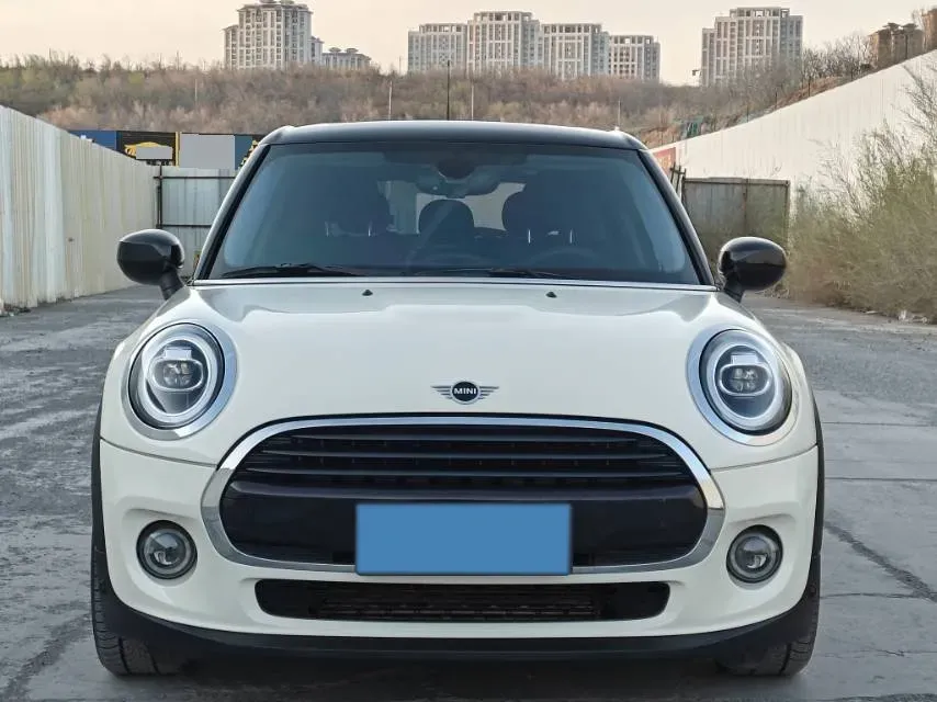 2020 MINI MINI 1.5T 136HP L3 7DCT,autocango,china used car exporter,china ev exporter,chinese used car exporter,chinese used ev exporter