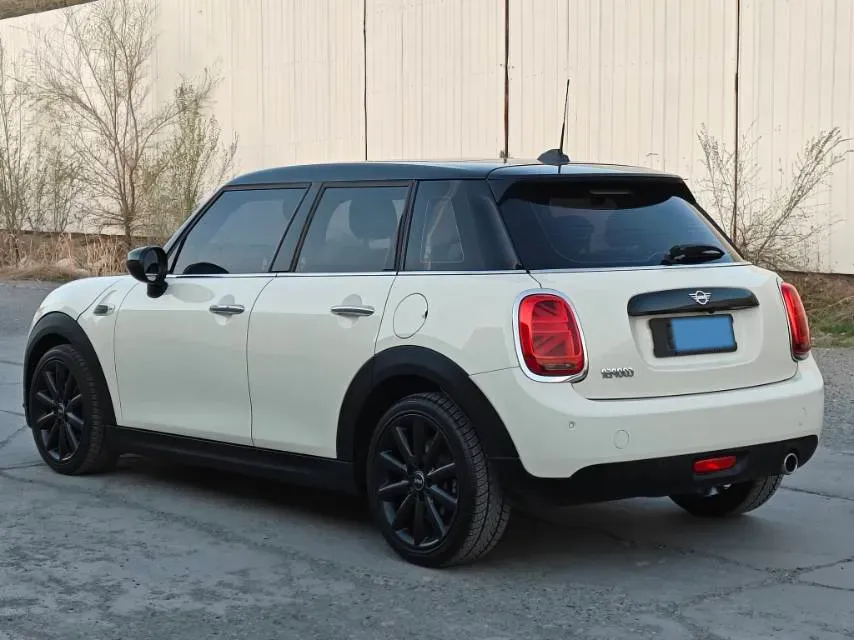 2020 MINI MINI 1.5T 136HP L3 7DCT,autocango,china used car exporter,china ev exporter,chinese used car exporter,chinese used ev exporter