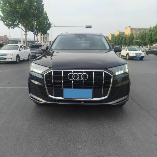 2022 Audi Q7 2.0T 245HP L4 8AT,autocango,china used car exporter,china ev exporter,chinese used car exporter,chinese used ev exporter