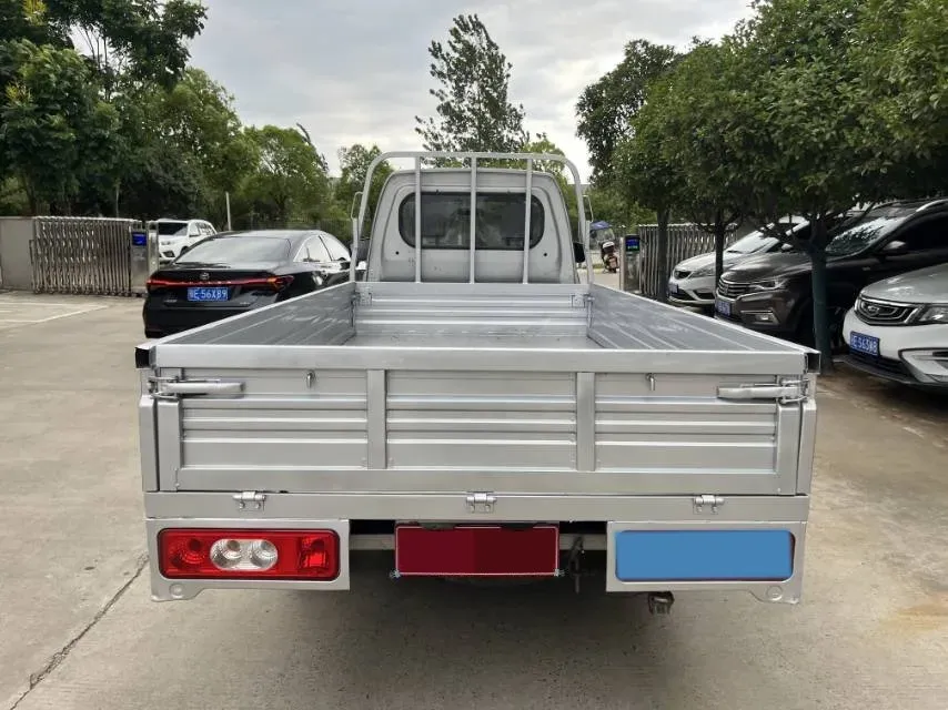 2021 WuLing HongGuang 1.5L 99HP L4 6MT,autocango,china used car exporter,china ev exporter,chinese used car exporter,chinese used ev exporter