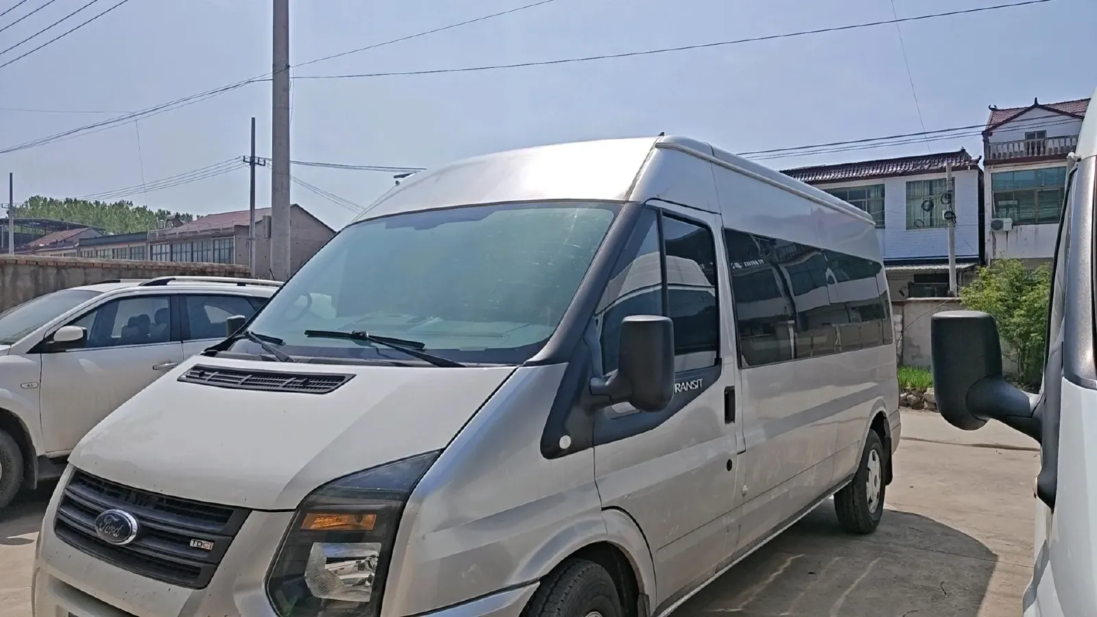 2020 Ford Transit 2.0T 121HP L4 5MT,autocango,china used car exporter,china ev exporter,chinese used car exporter,chinese used ev exporter