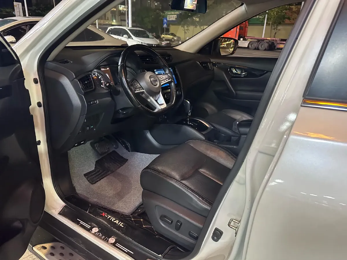2021 Nissan X-Trail 2.0L 151HP L4 CVT,autocango,china used car exporter,china ev exporter,chinese used car exporter,chinese used ev exporter