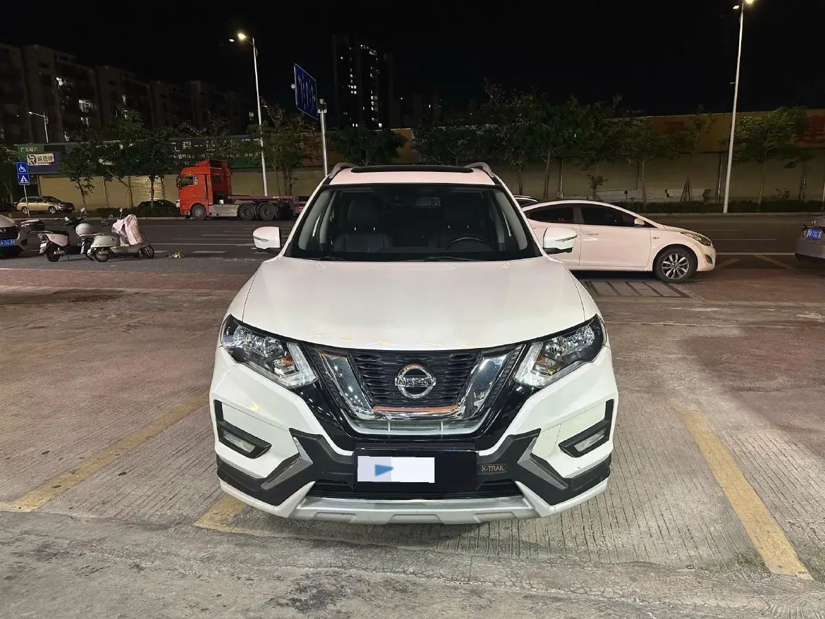 2021 Nissan X-Trail 2.0L 151HP L4 CVT,autocango,china used car exporter,china ev exporter,chinese used car exporter,chinese used ev exporter