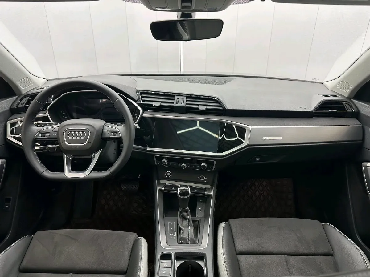 2022 Audi Q3 1.4T 150HP L4 7DCT,autocango,china used car exporter,china ev exporter,chinese used car exporter,chinese used ev exporter
