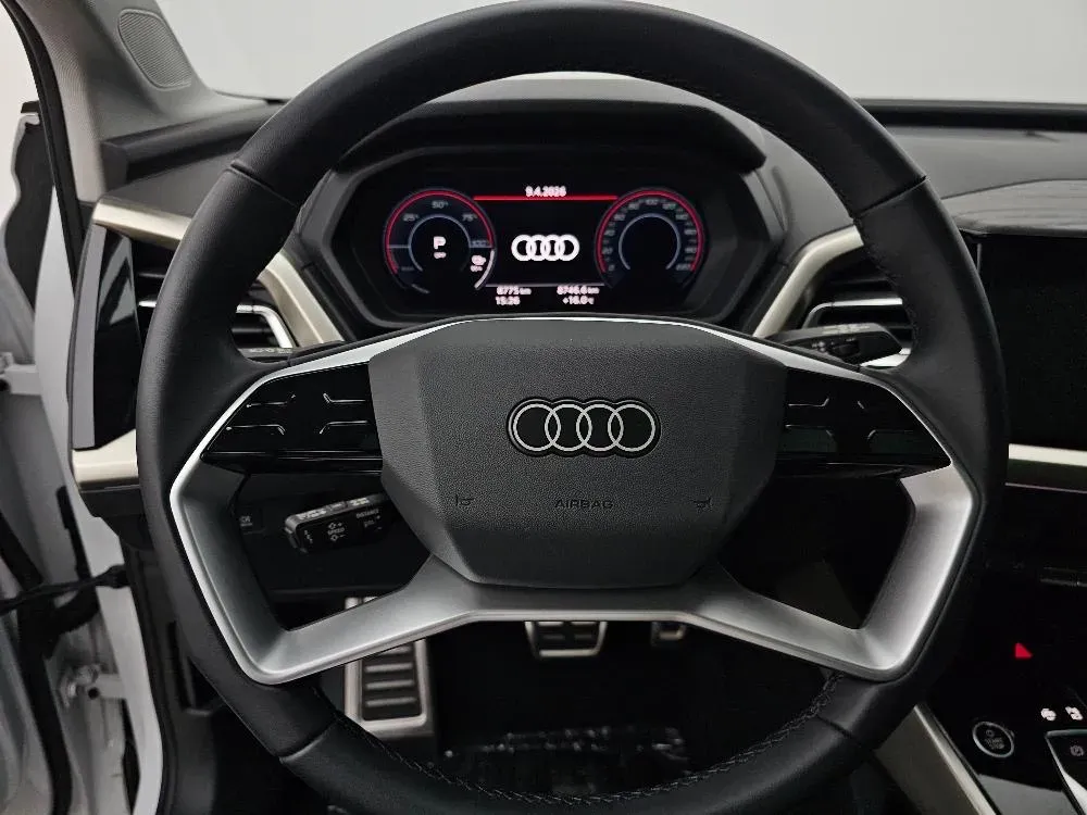 2022 Audi Q5 e-tron BEV 83.4KWH,autocango,china used car exporter,china ev exporter,chinese used car exporter,chinese used ev exporter