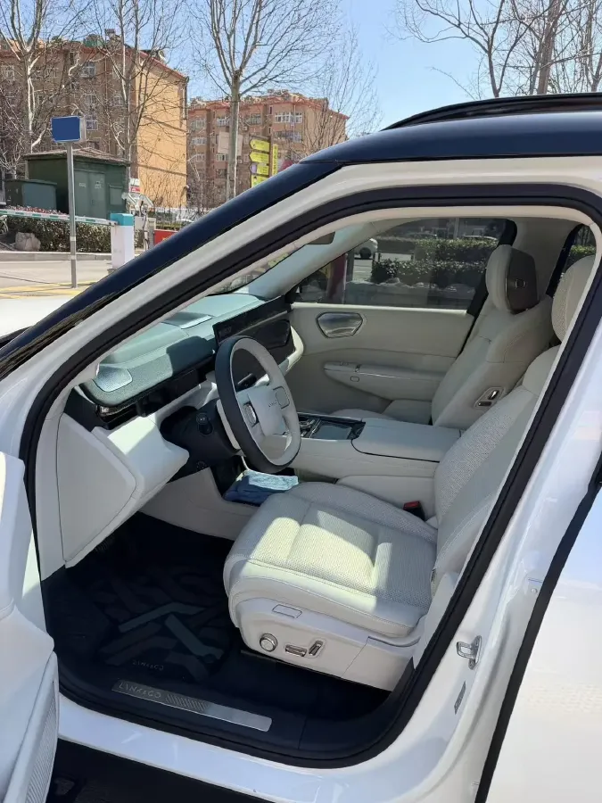 2025 LYNK&CO 900 2.0T 254HP L4 3DHT PHEV,autocango,china used car exporter,china ev exporter,chinese used car exporter,chinese used ev exporter