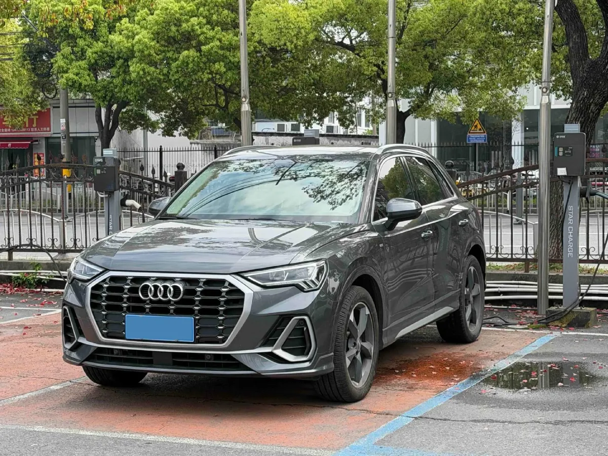 2021 Audi Q3 1.4T 150HP L4 7DCT,autocango,china used car exporter,china ev exporter,chinese used car exporter,chinese used ev exporter