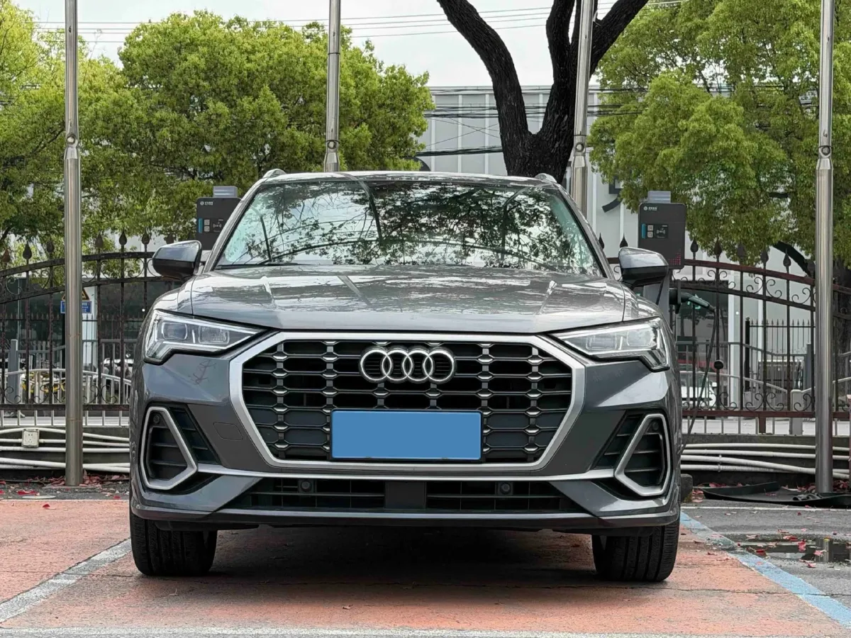 2021 Audi Q3 1.4T 150HP L4 7DCT,autocango,china used car exporter,china ev exporter,chinese used car exporter,chinese used ev exporter