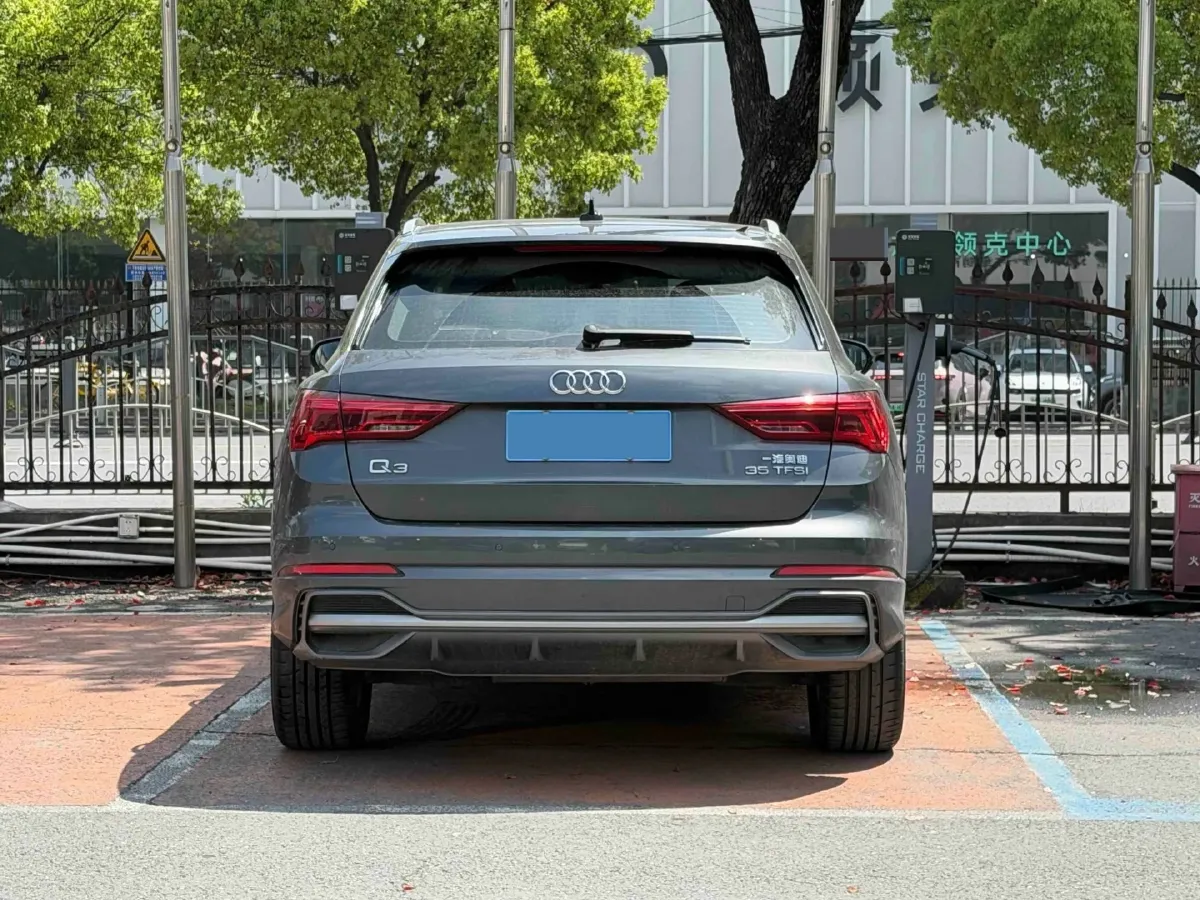 2021 Audi Q3 1.4T 150HP L4 7DCT,autocango,china used car exporter,china ev exporter,chinese used car exporter,chinese used ev exporter