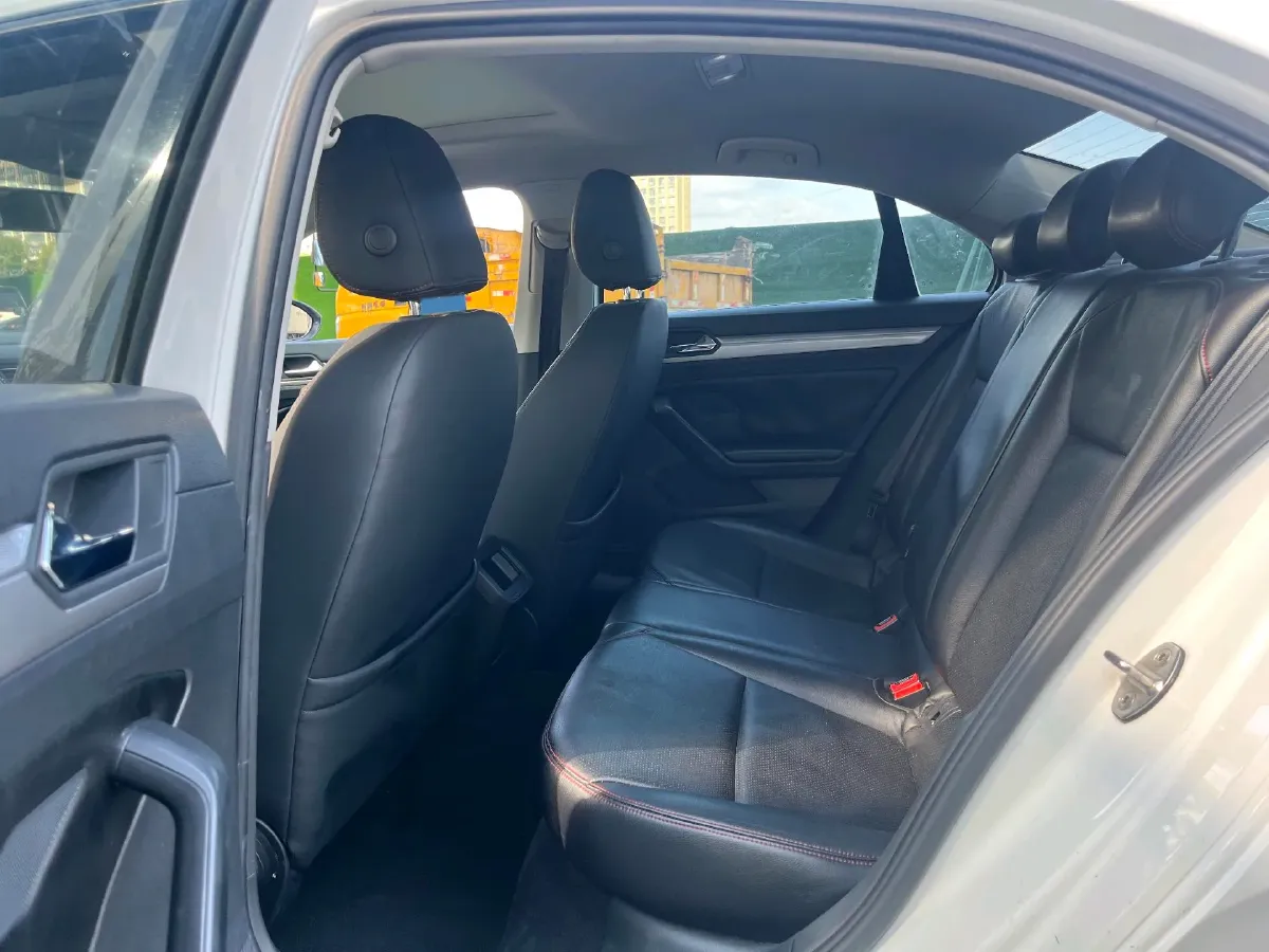 2017 Volkswagen Lamando 1.4T 131HP L4 7DCT,autocango,china used car exporter,china ev exporter,chinese used car exporter,chinese used ev exporter