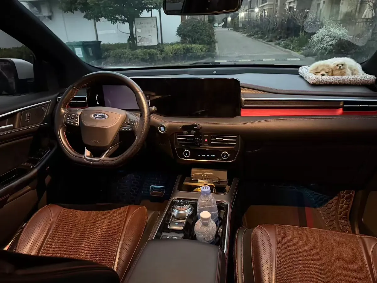 2020 Ford Edge 2.0T 245HP L4 8AT,autocango,china used car exporter,china ev exporter,chinese used car exporter,chinese used ev exporter