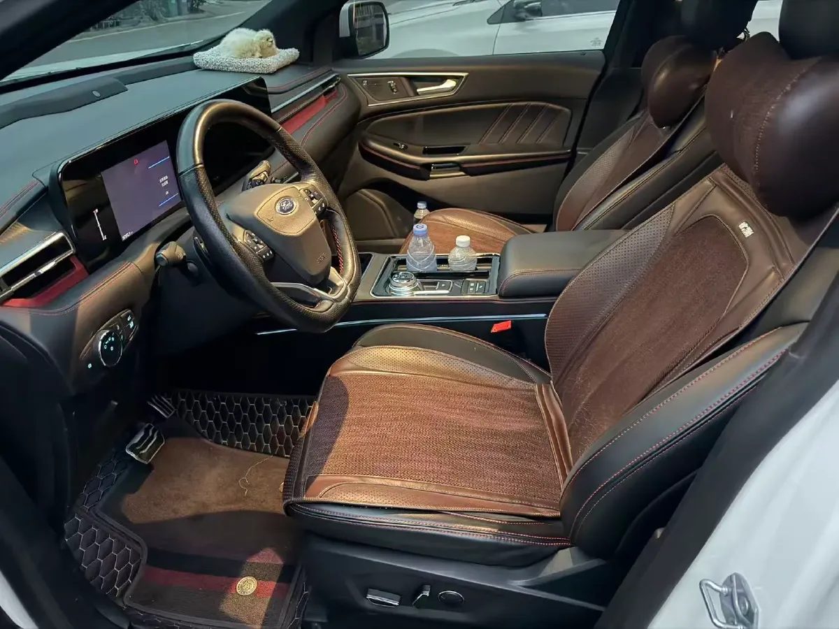 2020 Ford Edge 2.0T 245HP L4 8AT,autocango,china used car exporter,china ev exporter,chinese used car exporter,chinese used ev exporter