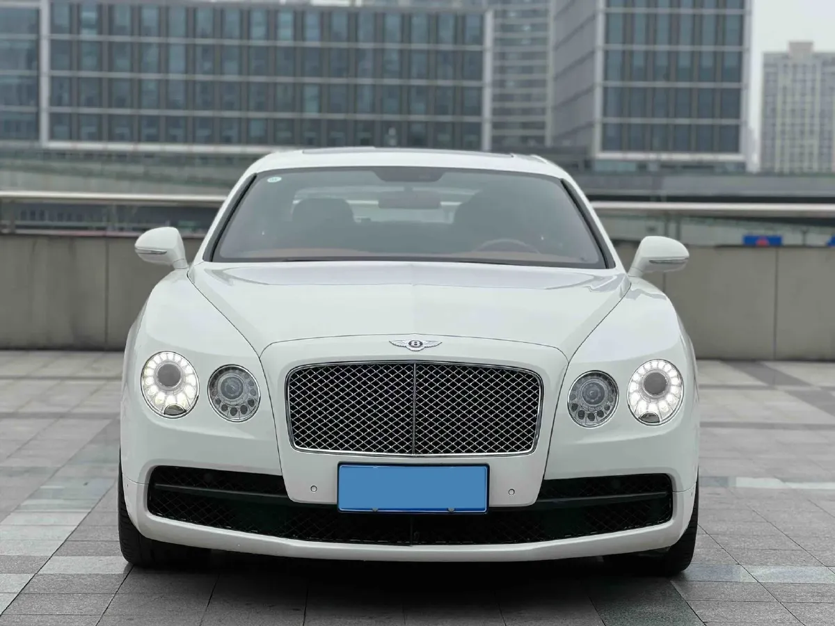 2017 Bentley Flying Spur 4.0T 507HP V8 8AT,autocango,china used car exporter,china ev exporter,chinese used car exporter,chinese used ev exporter
