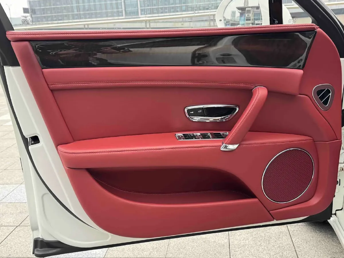 2017 Bentley Flying Spur 4.0T 507HP V8 8AT,autocango,china used car exporter,china ev exporter,chinese used car exporter,chinese used ev exporter