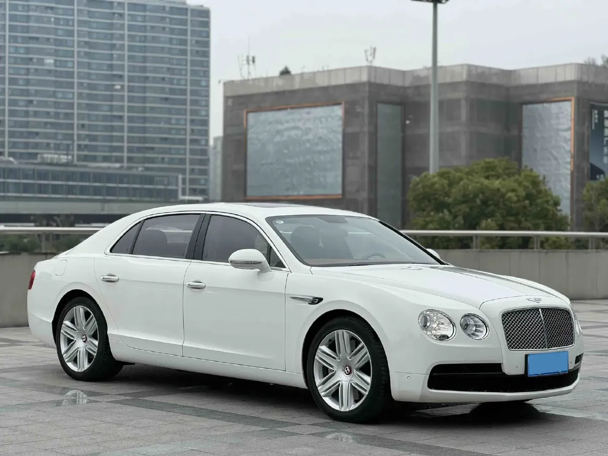 2017 Bentley Flying Spur 4.0T 507HP V8 8AT,autocango,china used car exporter,china ev exporter,chinese used car exporter,chinese used ev exporter
