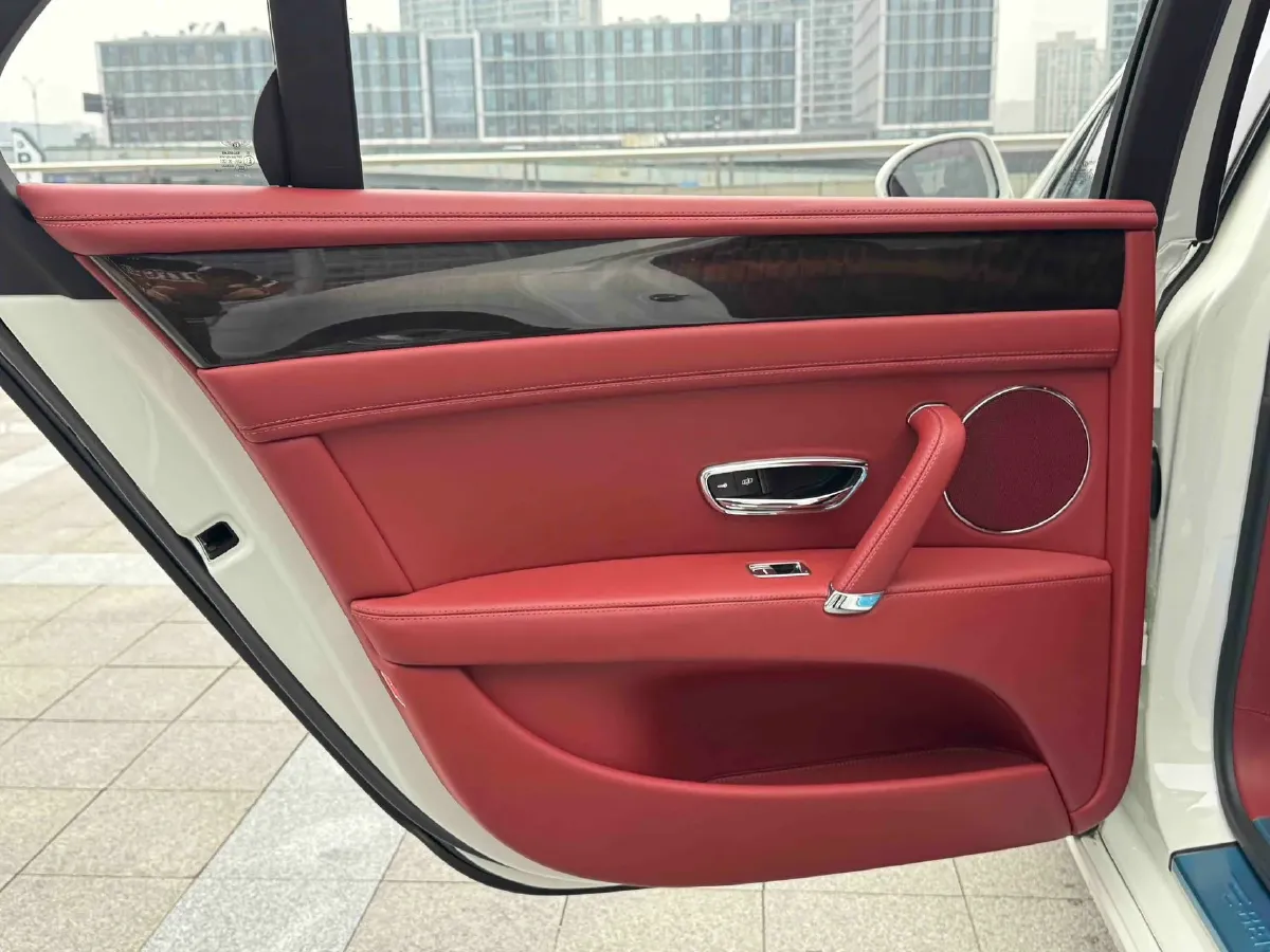 2017 Bentley Flying Spur 4.0T 507HP V8 8AT,autocango,china used car exporter,china ev exporter,chinese used car exporter,chinese used ev exporter