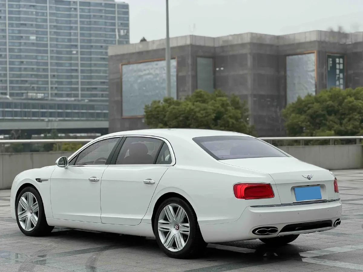 2017 Bentley Flying Spur 4.0T 507HP V8 8AT,autocango,china used car exporter,china ev exporter,chinese used car exporter,chinese used ev exporter