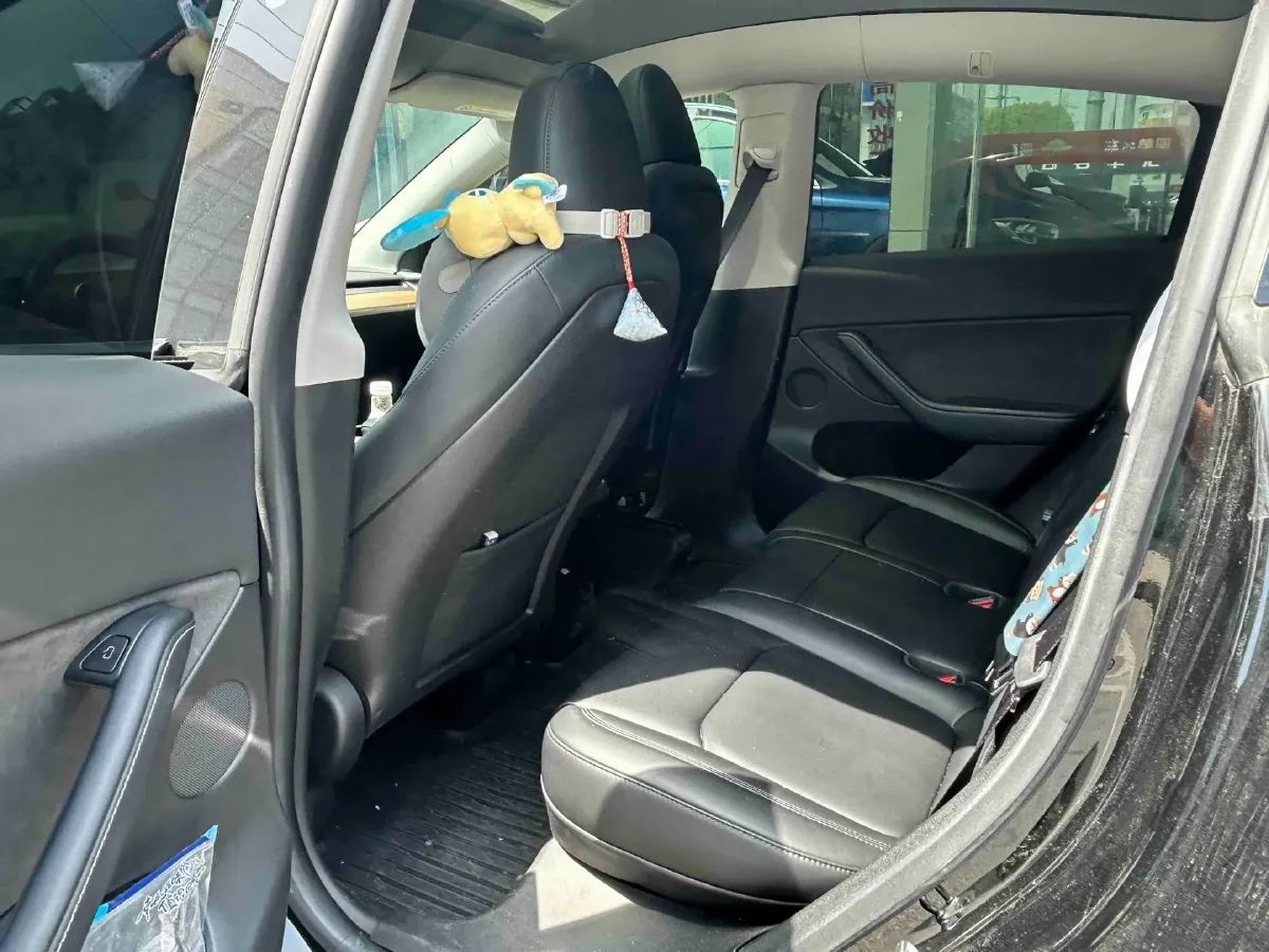 2022 Tesla Model Y BEV 60KWH,autocango,china used car exporter,china ev exporter,chinese used car exporter,chinese used ev exporter