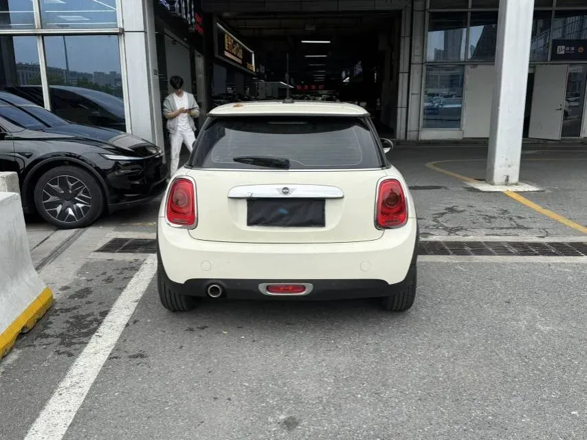 2019 MINI MINI 1.5T 102HP L3 7DCT,autocango,china used car exporter,china ev exporter,chinese used car exporter,chinese used ev exporter