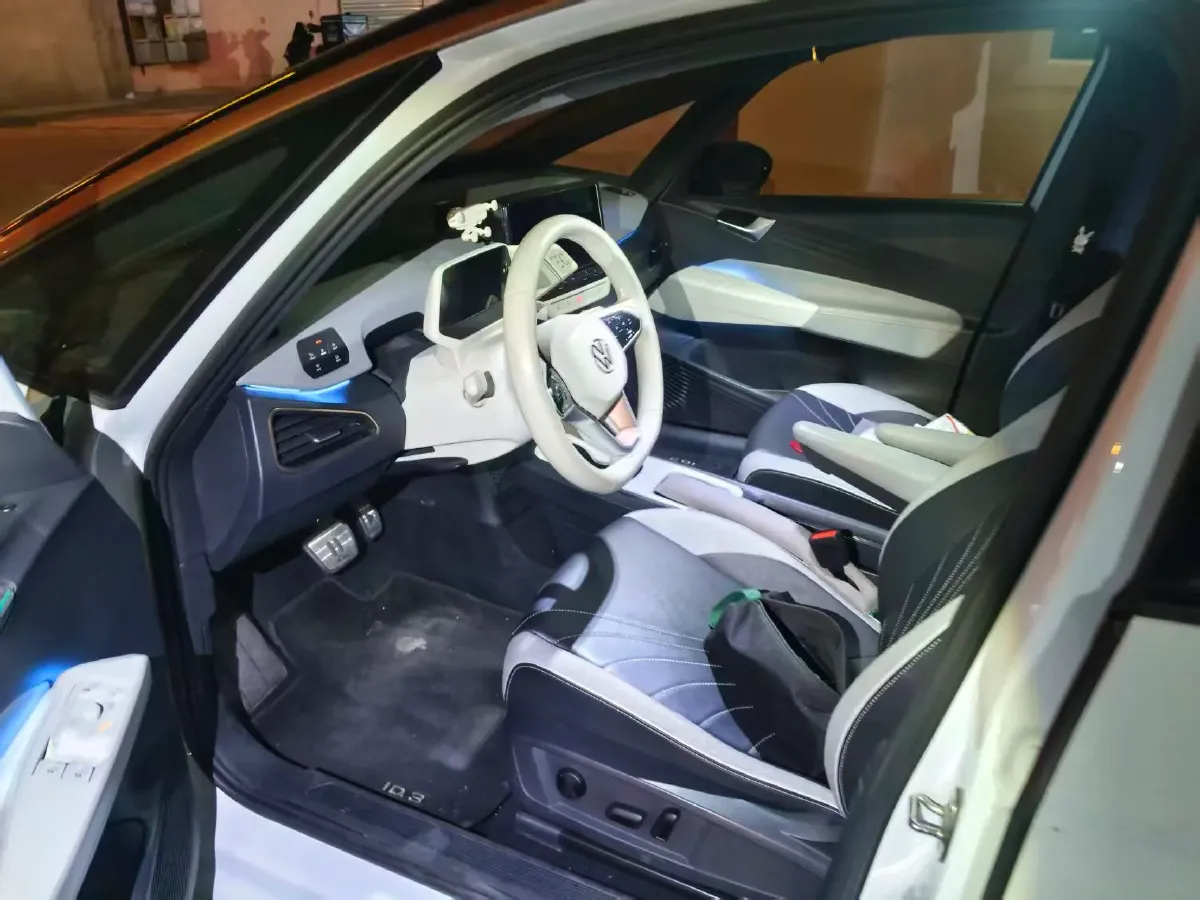 2022 Volkswagen ID.3 BEV 57.3KWH,autocango,china used car exporter,china ev exporter,chinese used car exporter,chinese used ev exporter