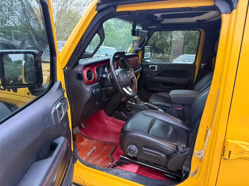 2021 Jeep Wrangler 2.0T 266HP L4 8AT,autocango,china used car exporter,china ev exporter,chinese used car exporter,chinese used ev exporter
