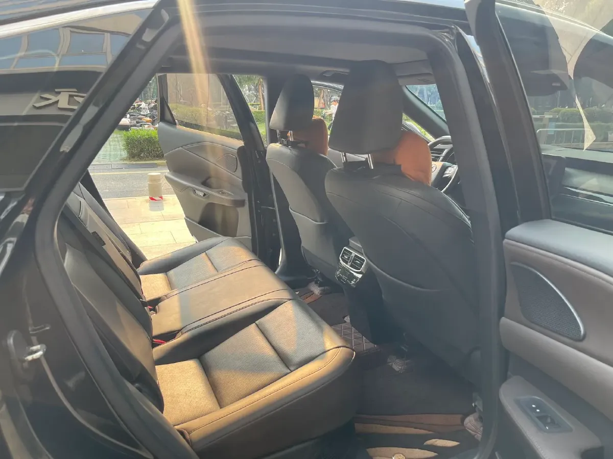 2023 Lexus RX 2.5L 189HP L4 E-CVT Hybrid,autocango,china used car exporter,china ev exporter,chinese used car exporter,chinese used ev exporter