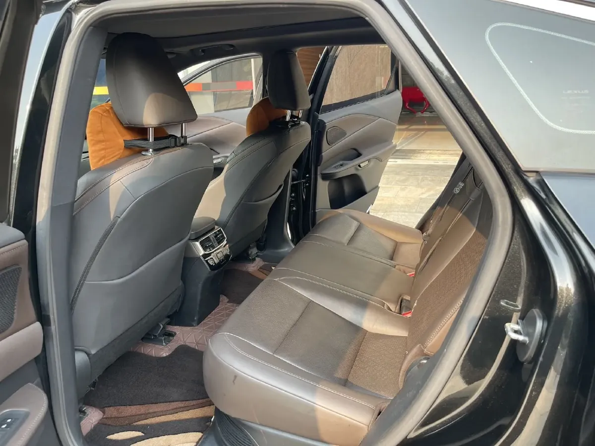 2023 Lexus RX 2.5L 189HP L4 E-CVT Hybrid,autocango,china used car exporter,china ev exporter,chinese used car exporter,chinese used ev exporter