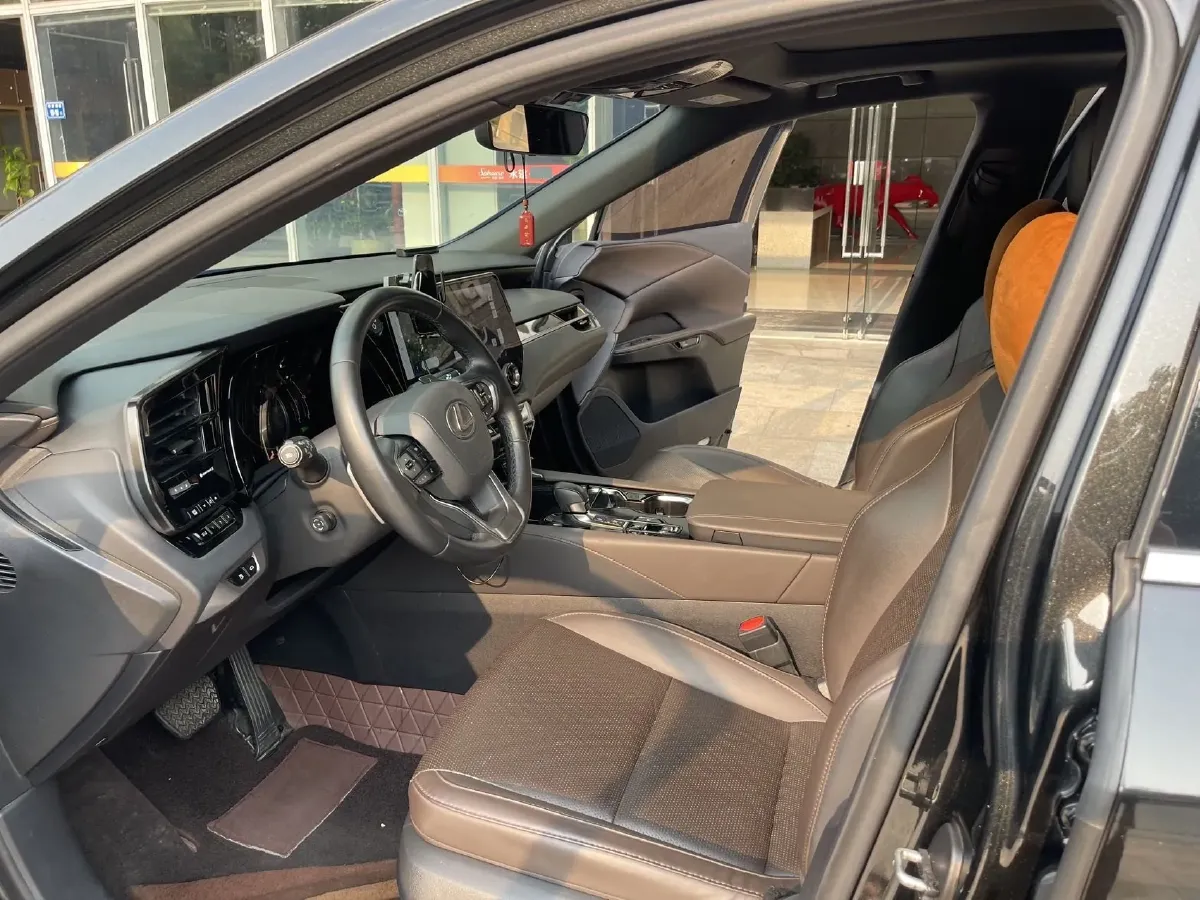 2023 Lexus RX 2.5L 189HP L4 E-CVT Hybrid,autocango,china used car exporter,china ev exporter,chinese used car exporter,chinese used ev exporter